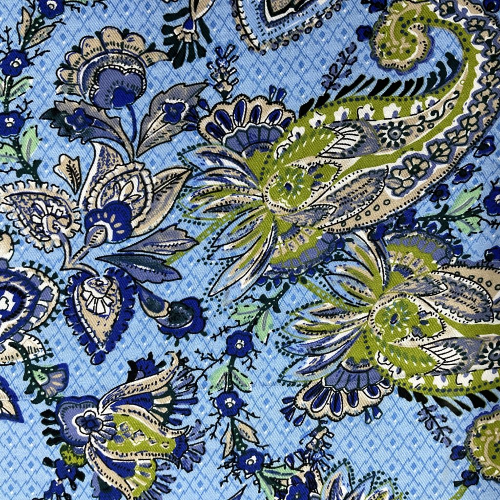 A VISCOSE TWILL FANTASIA BLUE IMG_6357